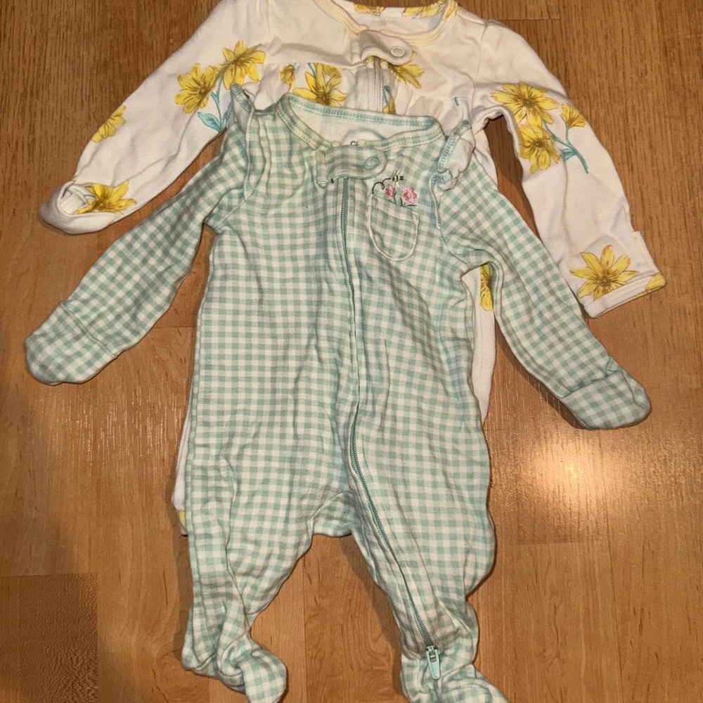 Carter's Mint Green and White Checkered Footie